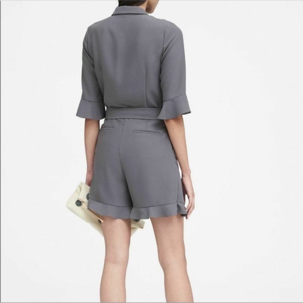 NWT BANANA REPUBLIC Flutter Sleeve Ruffle Trim Romper Shorts Gray Womens Sz 16 - Picture 5 of 16